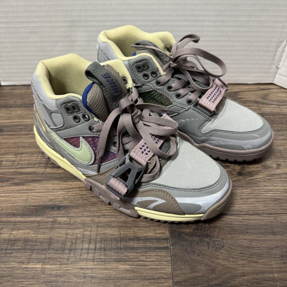Nike Air Sneakers 1 Utility Honeydew/Light Smoke Gray/Particle Gray Size 8 Mens